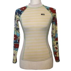 REI CO-OP Rashguard Girls Size Medium (10-12) Red Yellow Multicolor Floral Swim